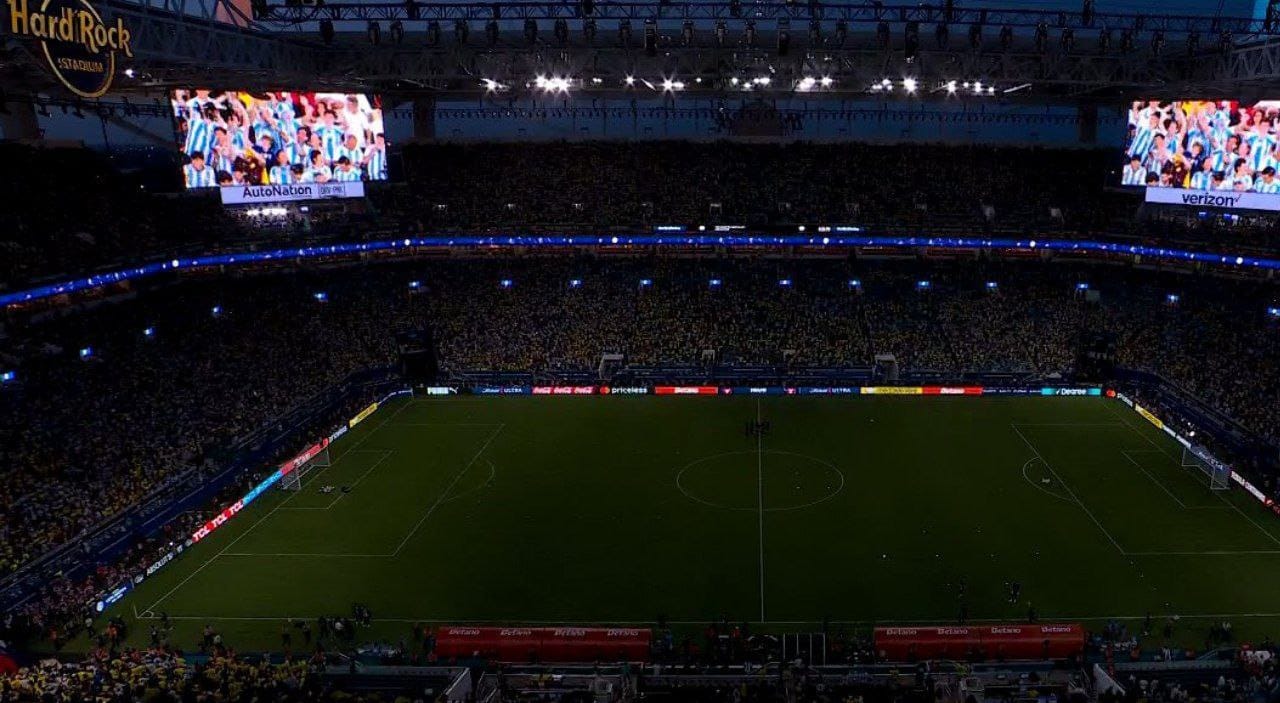 Image for عاجل تأجيل مباراة الأرجنتين وكولومبيا للساعة 430 وذلك نتيجة لتدافع الجماهير